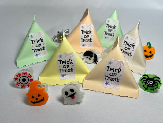 5 x Trick or Treat Halloween Rings