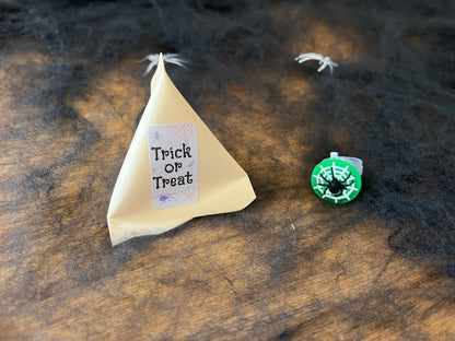 5 x Trick or Treat Halloween Rings
